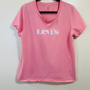 Levi's Women's Plus Size 1X Logo Pink Tee Classic Casual
